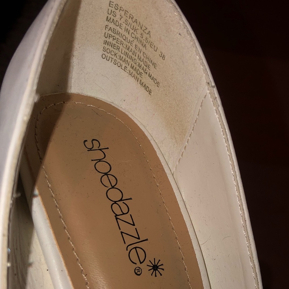Gold detailed white shoes - Picture 9 of 10